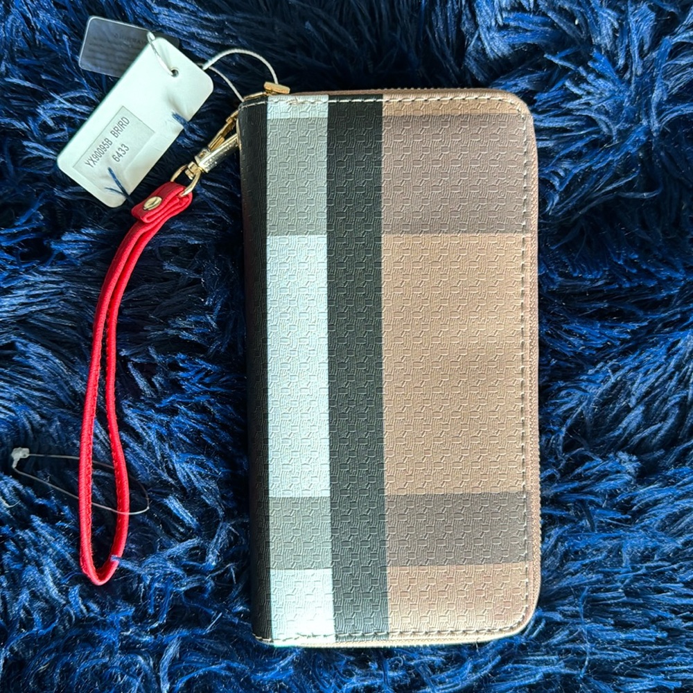 Double Wallet Wristlet